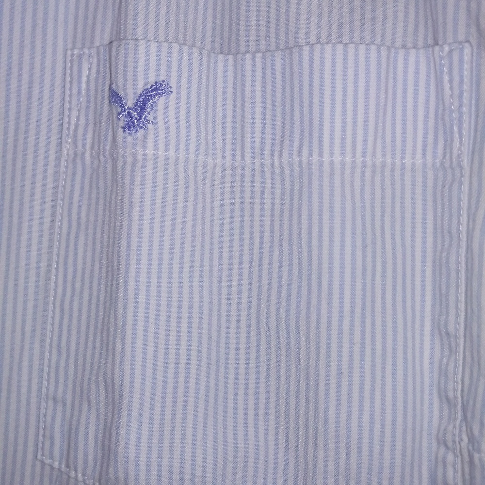 Button up - Picture 3 of 4